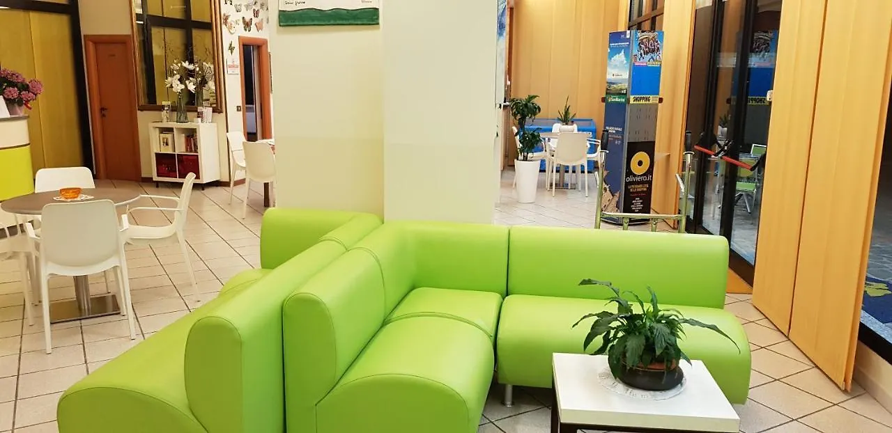 Hotel La Falena チェルヴィア