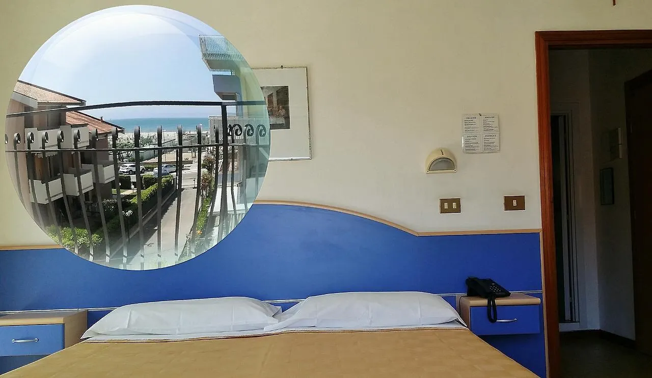 Hotel La Falena チェルヴィア 3*,