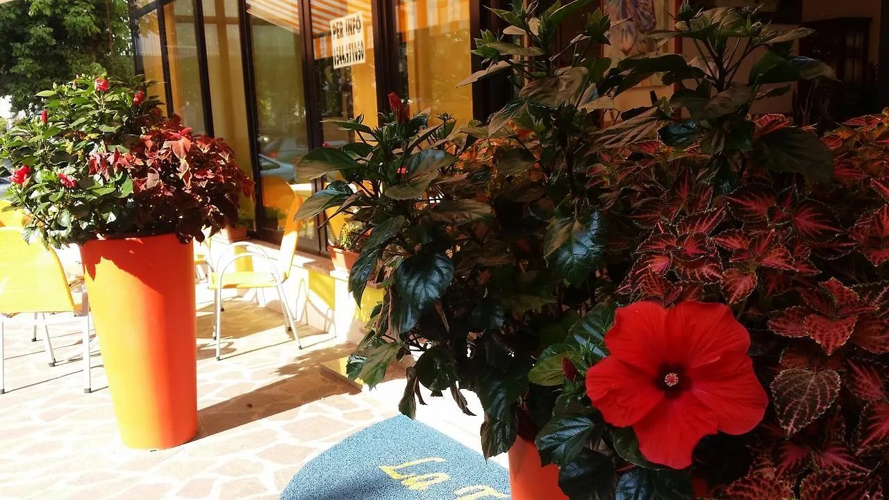 Hotel La Falena チェルヴィア 3*,  イタリア