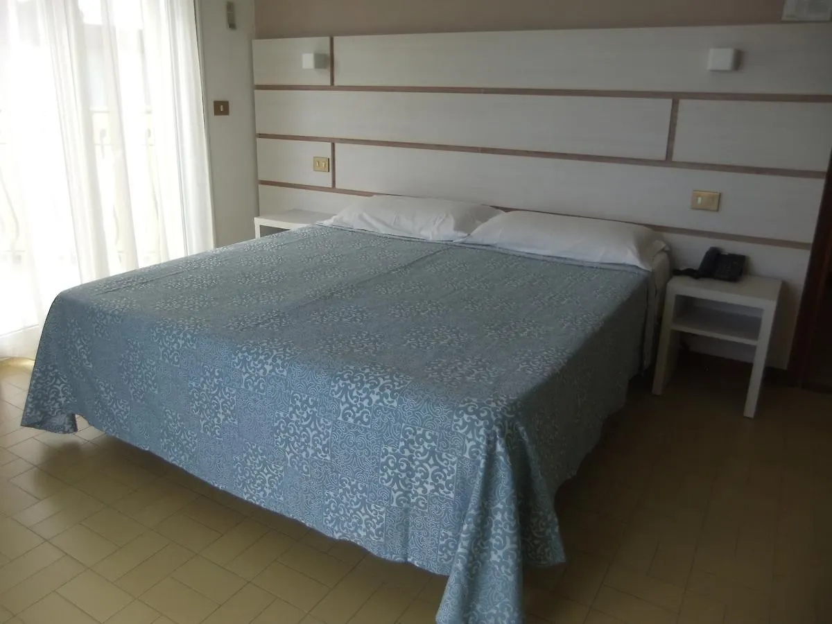 Hotel La Falena チェルヴィア